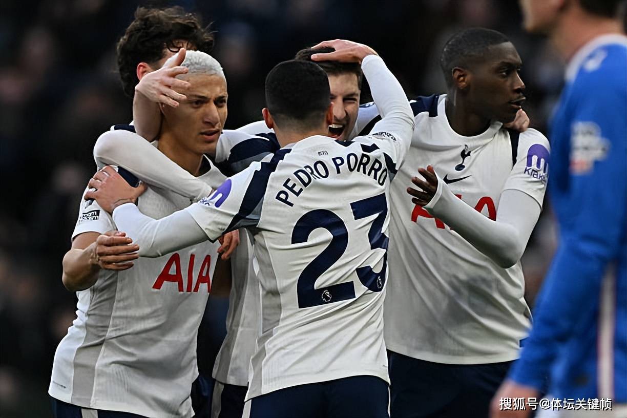 开云体育-包含拜仁慕尼黑迎英超关键赛，窗口期伤情更新，话题不断，赛程密集仍需轮换的词条