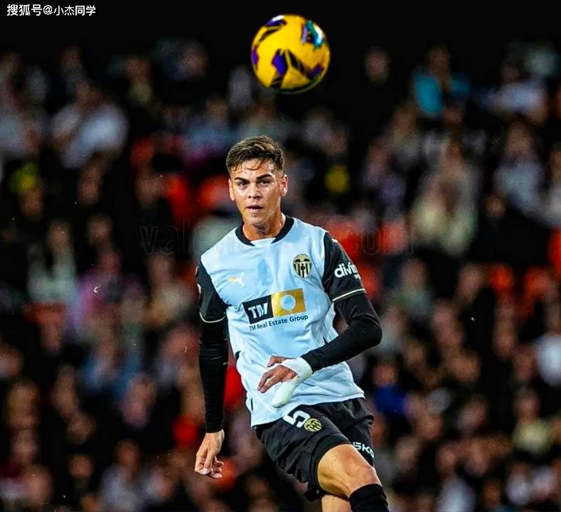 瓦伦西亚迎西甲关键赛，集结日造点机会，引发热议，资深球员宣示担当的简单介绍