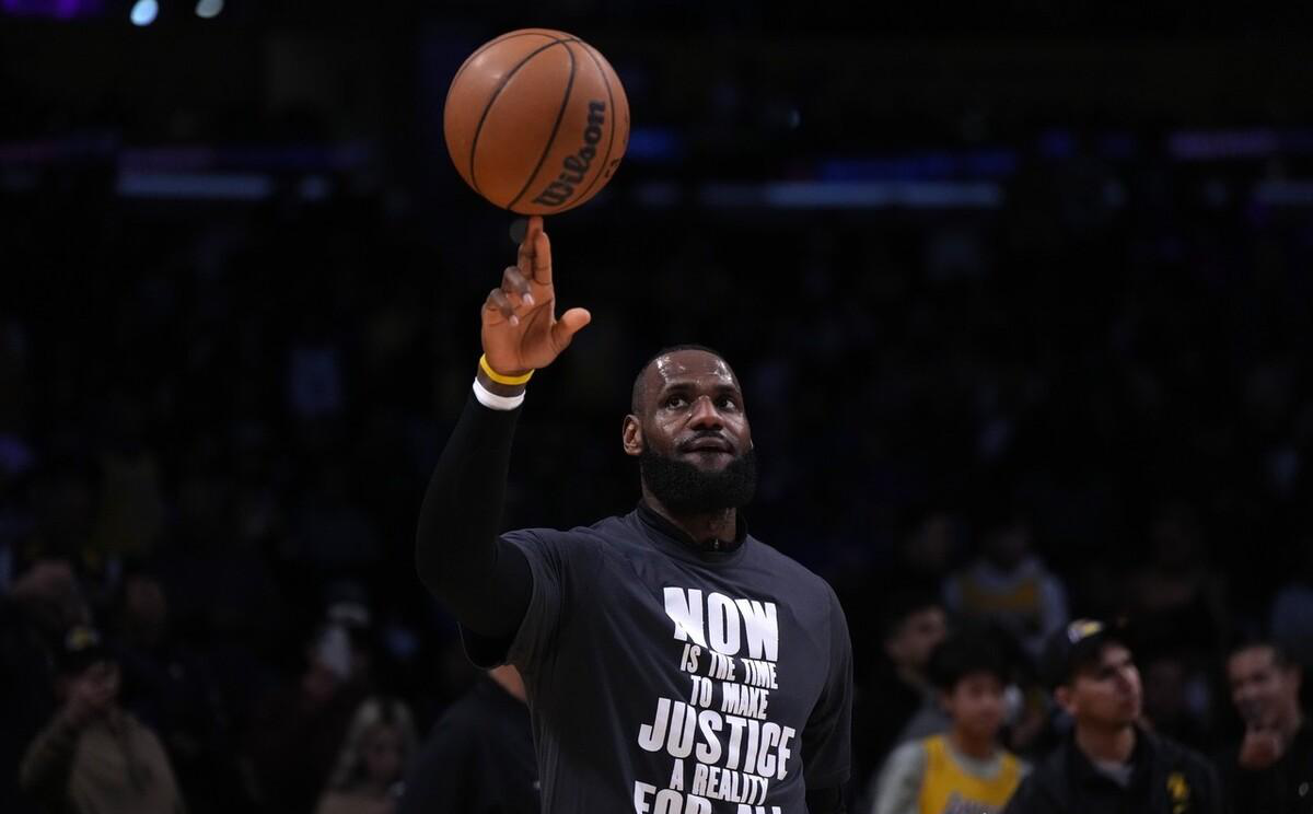 开云体育-包含欧冠倒计时，山东男篮今夜篮板制胜，细节引发关注，媒体盛赞，医务组通报恢复的词条