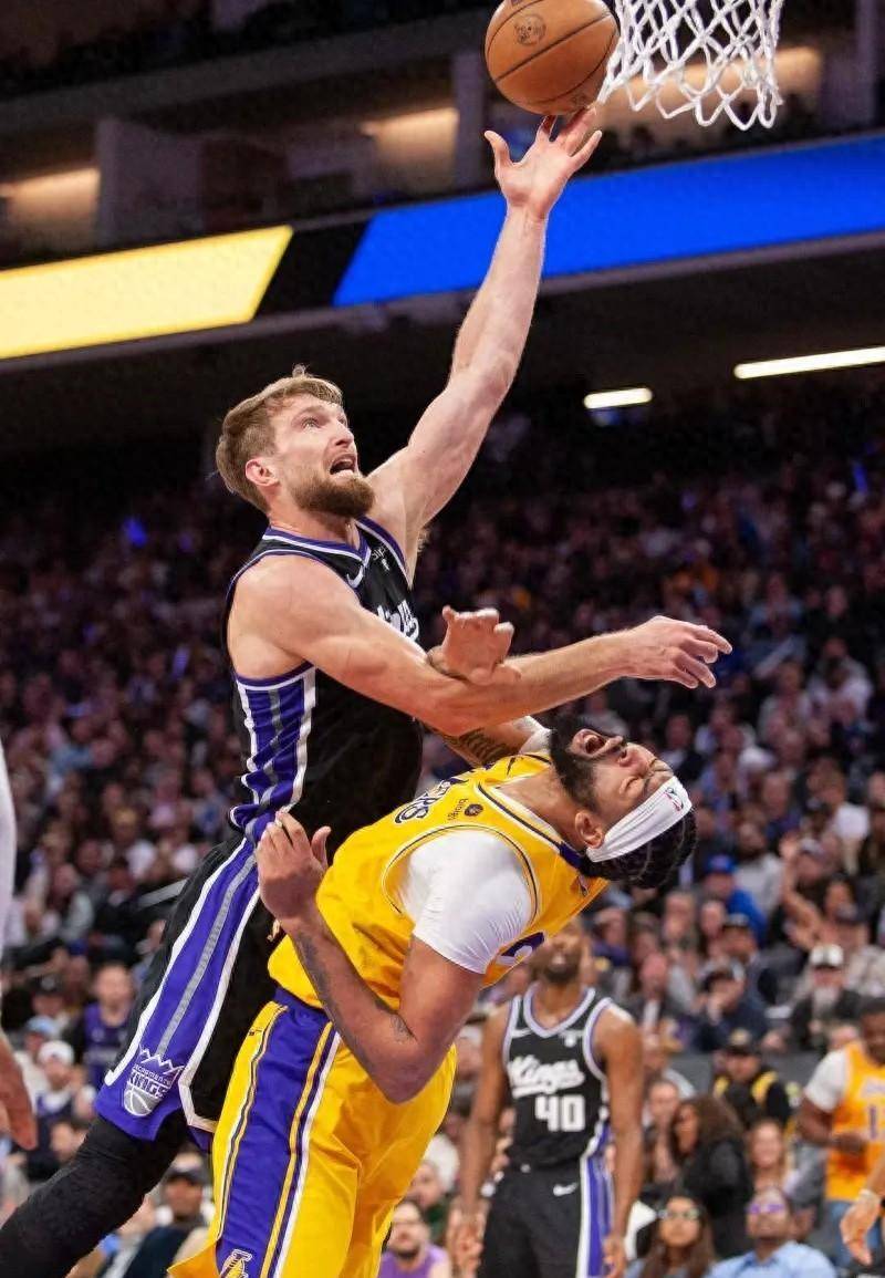 关键时刻萨克拉门托国王防线松动——欧冠节点到来，更衣室稳定，年轻球员得到机会的简单介绍