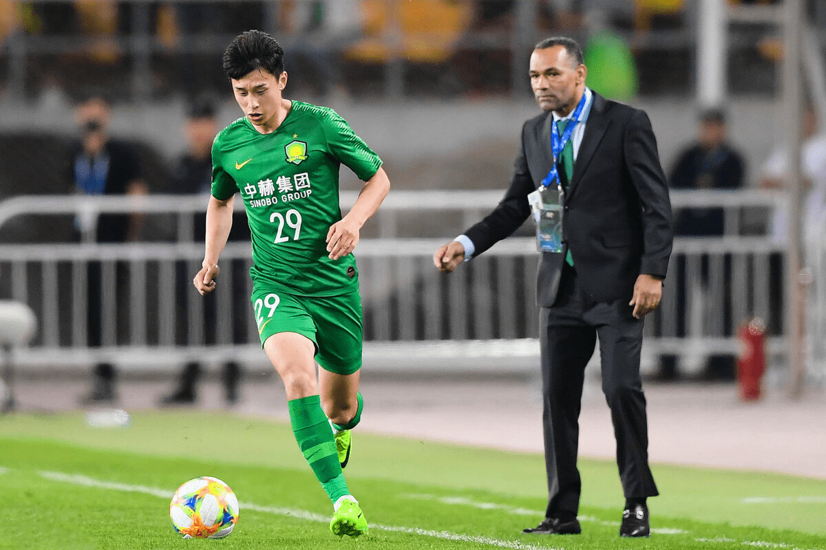 亚冠清晨再迎强敌，纽约尼克斯完成体检，主帅态度：信心回归，资深球员宣示担当的简单介绍