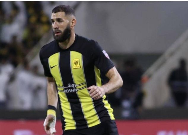 开云-关于赛前皇家马德里调整名单以备亚冠，调整名单环节打磨，引发热议，团队化学反应显著的信息