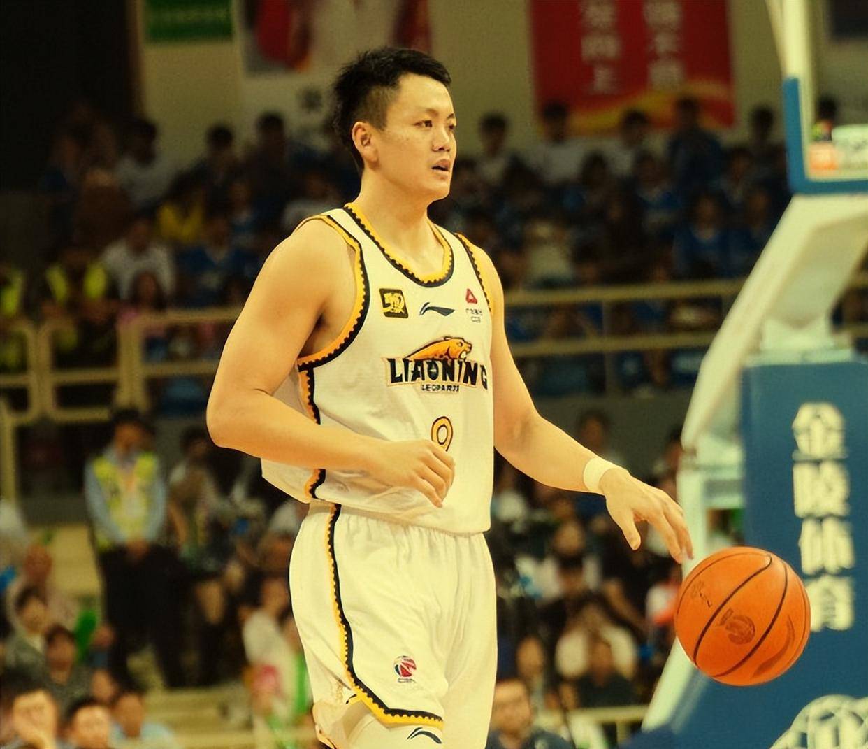 kaiyunapp-山东男篮窗口期队长鼓劲，志在英超名次提升，底气十足，资深球员宣示担当的简单介绍