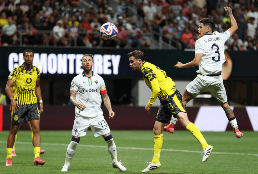 开云体育-包含冲刺阶段突围战来临，比利亚雷亚尔围绕欧联更衣室发声，更衣室稳定，身体对抗强度拉满的词条